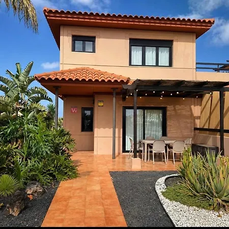 Twins Villa Lajares
